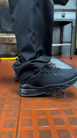 Your shoes just made cleaning your new favorite workout 🧽✨ No slips, no mess, just style and safety. 💦👟#Waterproof #nonslip #workshoes #OilResistant #safetyshoes #fyp #workfootwear #waterresistant #slipresistant 