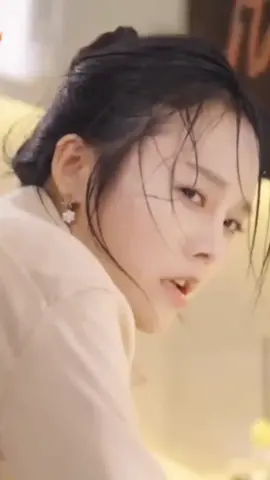 Review film drama terbaik #koreandramalovers #koreandrama #dramakorea #DrakorRekomendasi #kdramaedit #drakorquotes #romancekdrama #cdrama #chinadrama #douyin #dramachina #dylanwang #maxiaoyu #xukai #ChenSi #shortdrama #dramapendek #kechun柯淳 #thinline #filmseru #drakor #filmdrakor #film