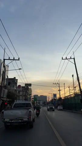 ถ้าเห็นแก่เงินก็ไป💸#เธรดเพลง #บรรยากาศดี #สตอรี่ #ท้องฟ้า 