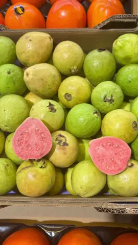 #guayaba #madrid #fruta #viralvideos #frutasyverduras #fyppp 