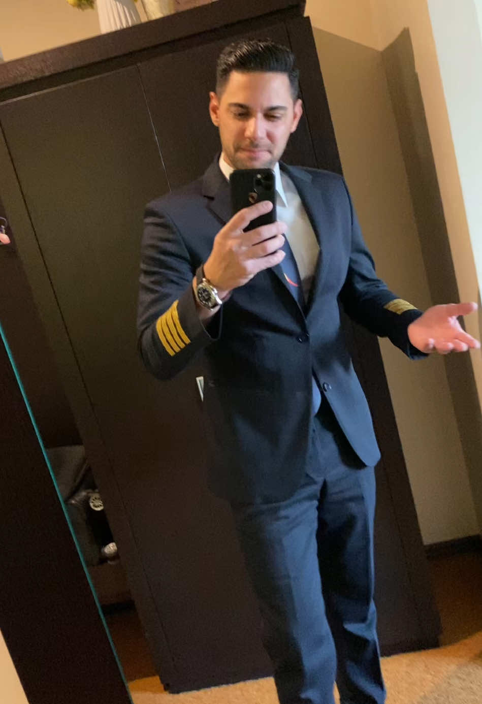 Live a life you will remember… #fyp #fypageシ #foryoupage❤️❤️ #athens #pilot #romania #greece #work #letsgo #sky #snow #bacau 