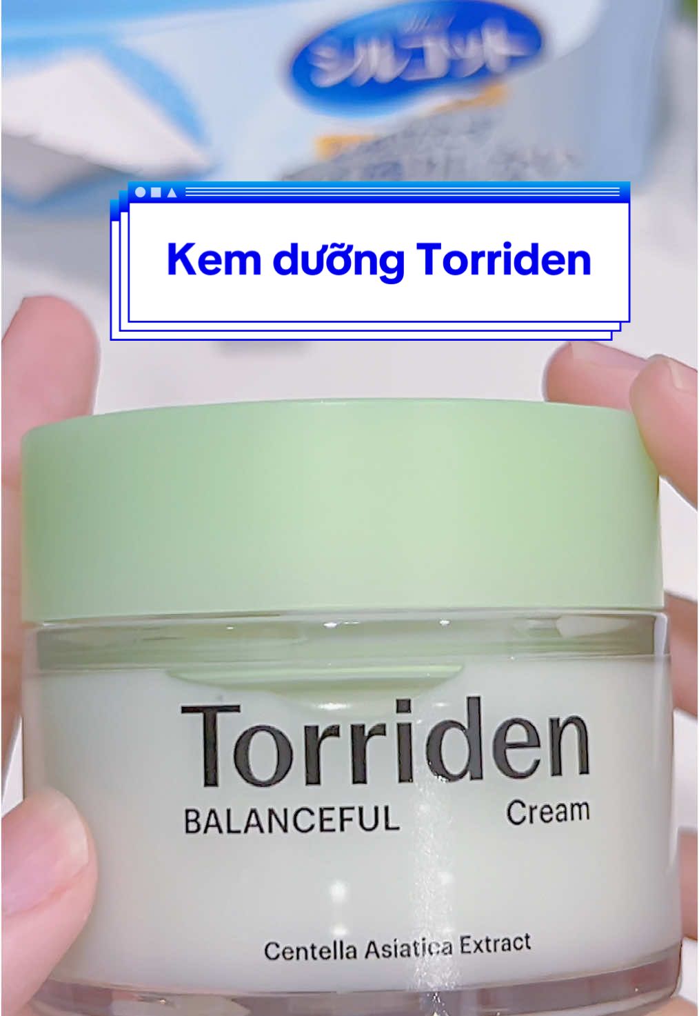 Vào mùa lạnh nhất định phải cho mình 1 em kem dưỡng ẩm tốt. #torriden #torridenkorea #duongam #kemduongamlanhtinh 