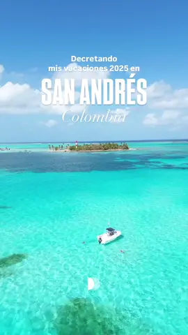 Hay lugares que no solo se visitan, se sienten. 🌴✨ San Andrés es uno de ellos: donde el cielo se pierde en el mar, donde los días comienzan con un susurro de olas y terminan bajo un cielo lleno de estrellas. 🌊☀️ ¿Te imaginas caminar por arenas blancas que abrazan tus pasos, mientras el mar de siete colores acaricia tus sueños? Cada rincón de esta isla tiene una historia que espera ser contada, una aventura que está hecha para ti. Cerrar los ojos y sentir la brisa, escuchar el canto del Caribe, dejarte llevar… Porque no se trata solo de viajar, se trata de encontrarte con la libertad, con el asombro, con lo esencial. ✈️🌎 #viajes #travel #colombia #sanandres #vivirviajando 