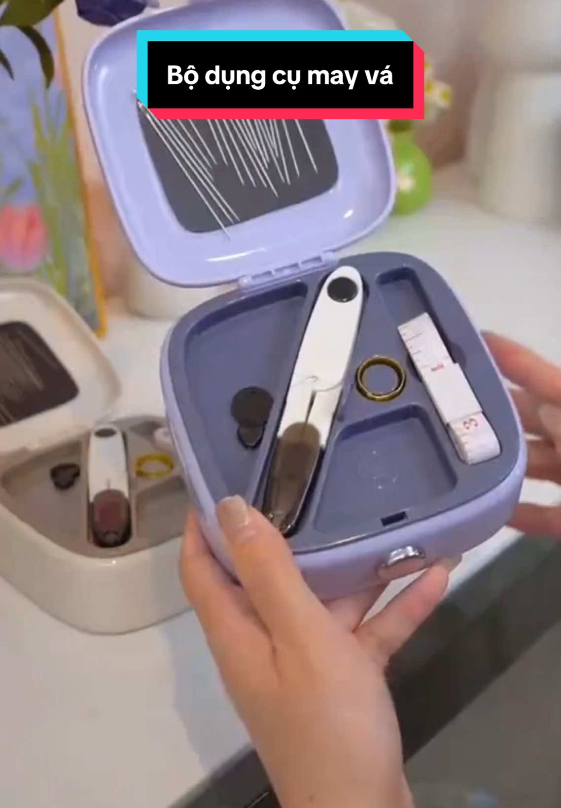 Nhìn chiếc hộp sang trọng này ko ai nghĩ nó là hộp dụng cụ may vá đúng ko #dogiadung #dungcunhabep #dungcunhabepgiare #giadungnhabepthongminh #emmagiadung #dungcumayva #bodungcumayvatutinh #bodungcumayva 