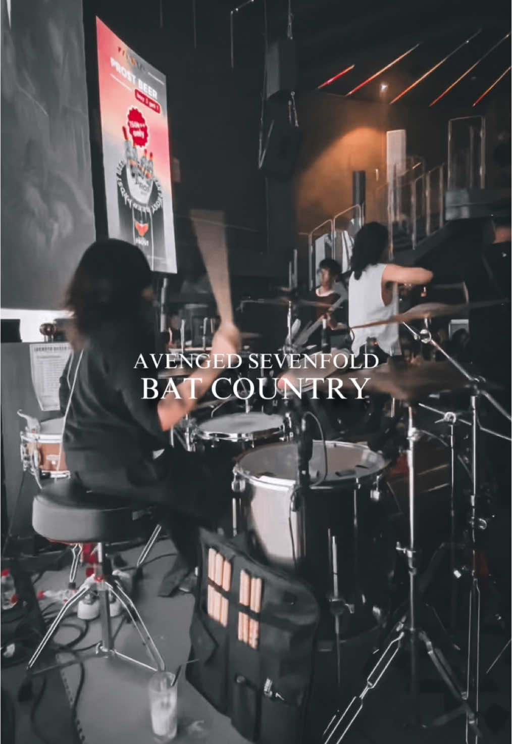 One of The Rev’s most iconic fills 🦇 Full video is now up on my YouTube channel! (YT: Stefanie Floriana) 🎧: Avenged Sevenfold - Bat Country @avengedsevenfold  🥁 Playing with @afma.official  Tribute to Avenged Sevenfold 📍Karnaval Thamrin - Jakarta, Indonesia (28 Dec 2024) #drums #drummer #drumming #drumcover #drumcam #a7x #avengedsevenfold #batcountry #cityofevil #a7xcover #therev #mshadows #zackyvengeance #synystergates #johnnychrist #brookswackerman #a7xtribute #a7xindo #music #musician #femaledrummer #band #zildjian #sabian #meinl #mapex #vicfirth #lafitear 