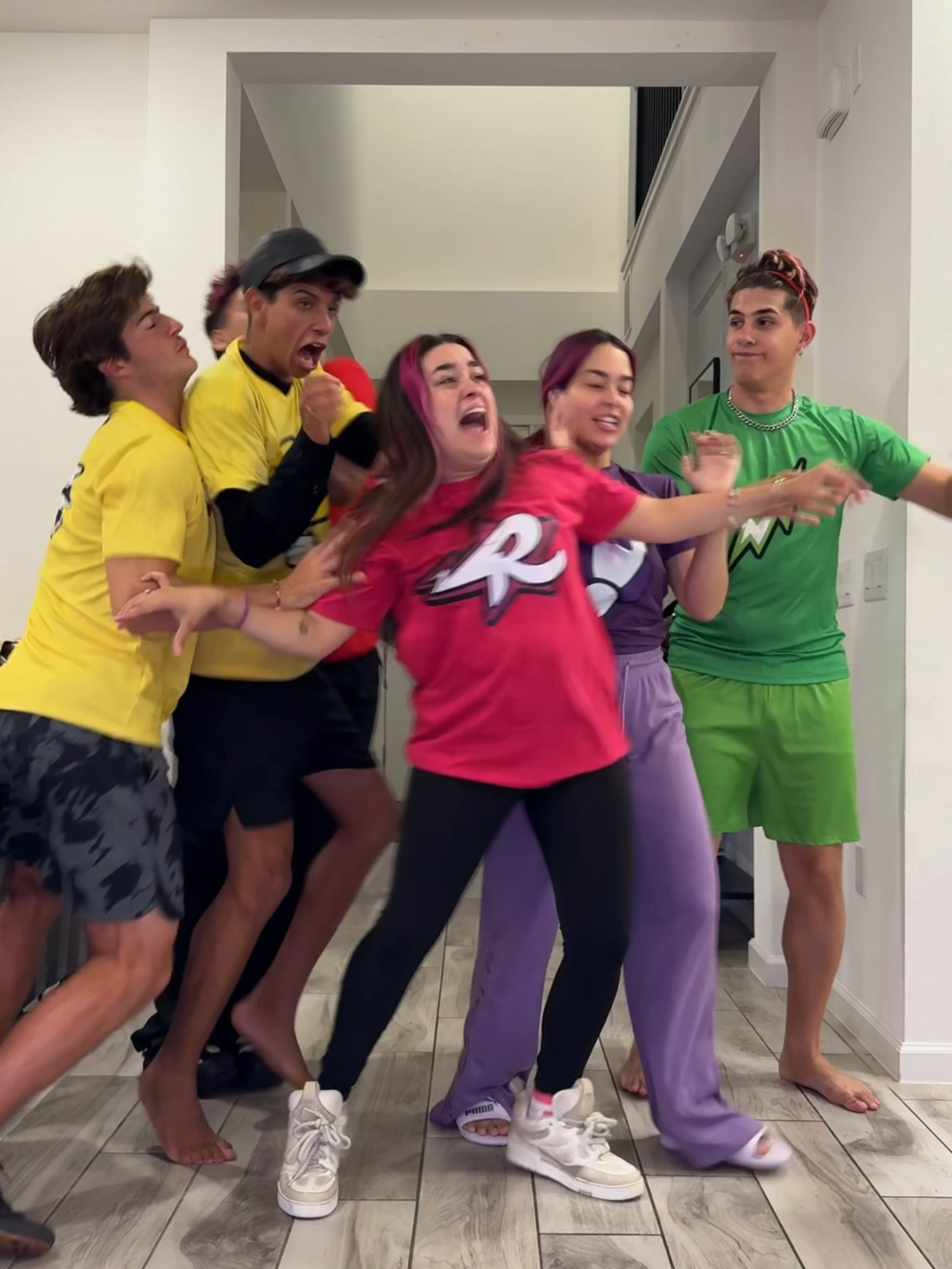 BATALHANDO COM OS ROSA! @emillyvickof @katlenof @voidcauan @Leozinn @robsonabreu