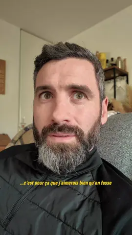 Ce visage à la fin 🤣 #humour #rigolo #pourtoi #pourtoipage #famille #blague #sketch #viral #amour #couple #enfant #papa #maman #ami #pote #bébé #enceinte #grossesse 