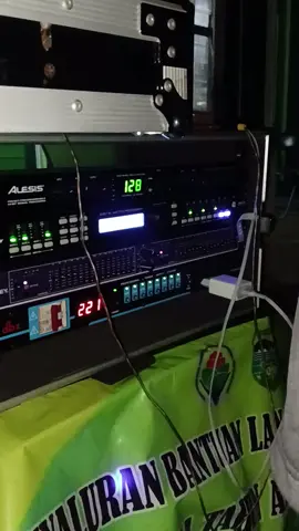 ceksound dulu sambil ngopi #atlanticaudio #pejuangrupiah #dangdutkoplo #opratoraudiosoundsystem #soundbalapindonesia #