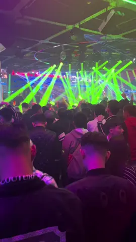 Nghe nói đăng video đi bar được lên xu hướng#ThaiHoang#f6 #vairal #xh #xuhuong #nguoivietnamtaidailoan🇻🇳🇹🇼 