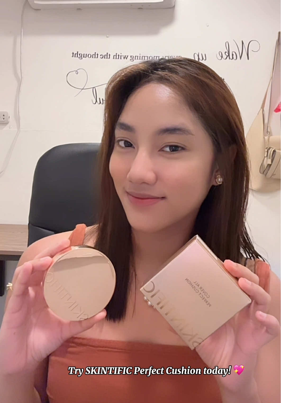 Say goodbye to cakey finishes and hello to smooth, radiant, and hydrated skin all day long.💖 @SKINTIFICPH #skintific #skintificcushion #SkintificCushion #PerfectCushion #coverage #HighCoverage #mattecushion #Waterproof #5xceramide #goldcushion 