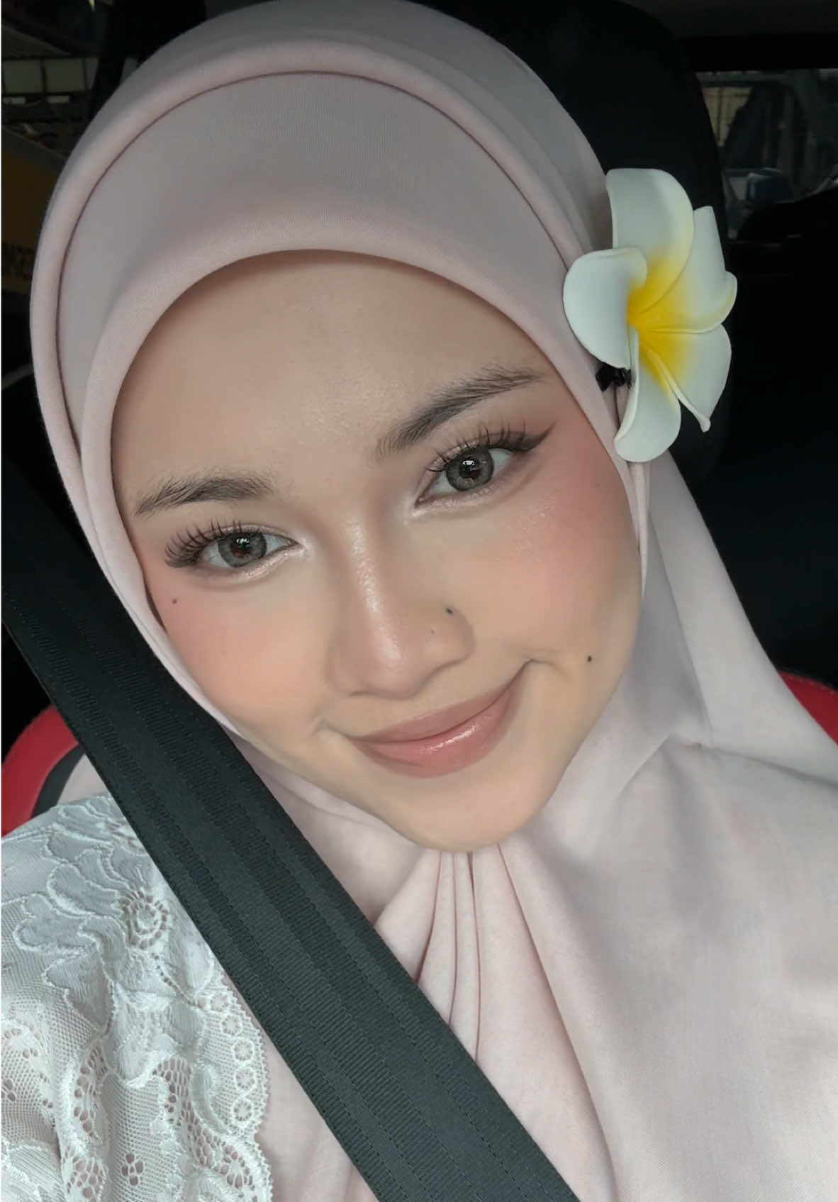 semudah itu ya.... dah la packaging comel #magneticlashes #wosado 