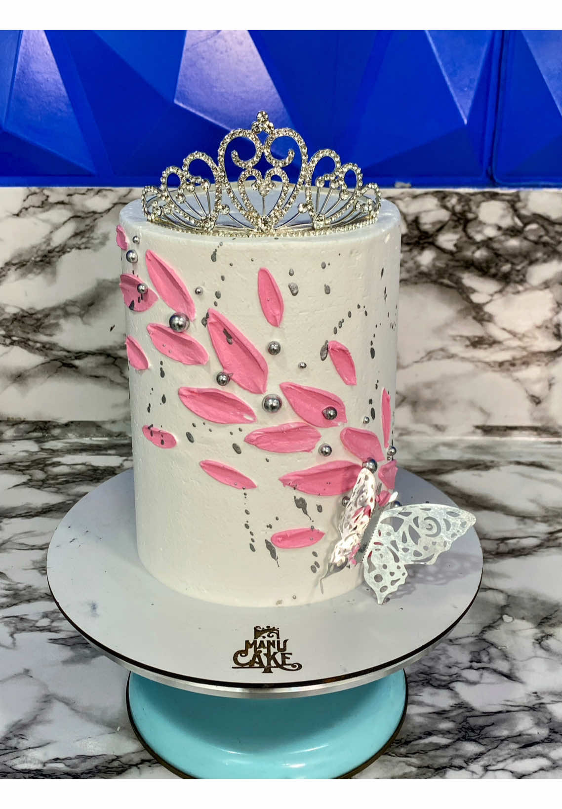 🎁 COMENTA TIP PARA MAS INFORMACIÓN 💙☑️ #desafiorepostero #reposteriacreativa #repostera #reposteria #pastel #pasteleria #pasteles #pastelero #pasteleriacreativa #cake #cakedecorating #cakes #cakeart #cakevideo #reposteros #cakedesign #amazing #emprendimiento #cursogratis  #cursosonline #torta #tortas #fondant #fondantcake #paradise #fyp #fypシ #Viral #amazing #curso #cursogratuito #cursos #AprendeEnTikTok #AprendeConTikTok #education #educacion #educación #aprende #aprender #cursosgratuitos #dulces #colombia #eeuu  #estadosunidos #ecuador #mexico #panama #republicadominicana #chile #ecuador #puertorico #españa #españa🇪🇸 #clasesvirtuales #clasesonline #clases #clase #invertir #emprendimiento #emprendedor #LIVEhighlights #TikTokLIVE #LIVE #ViralBeauty  