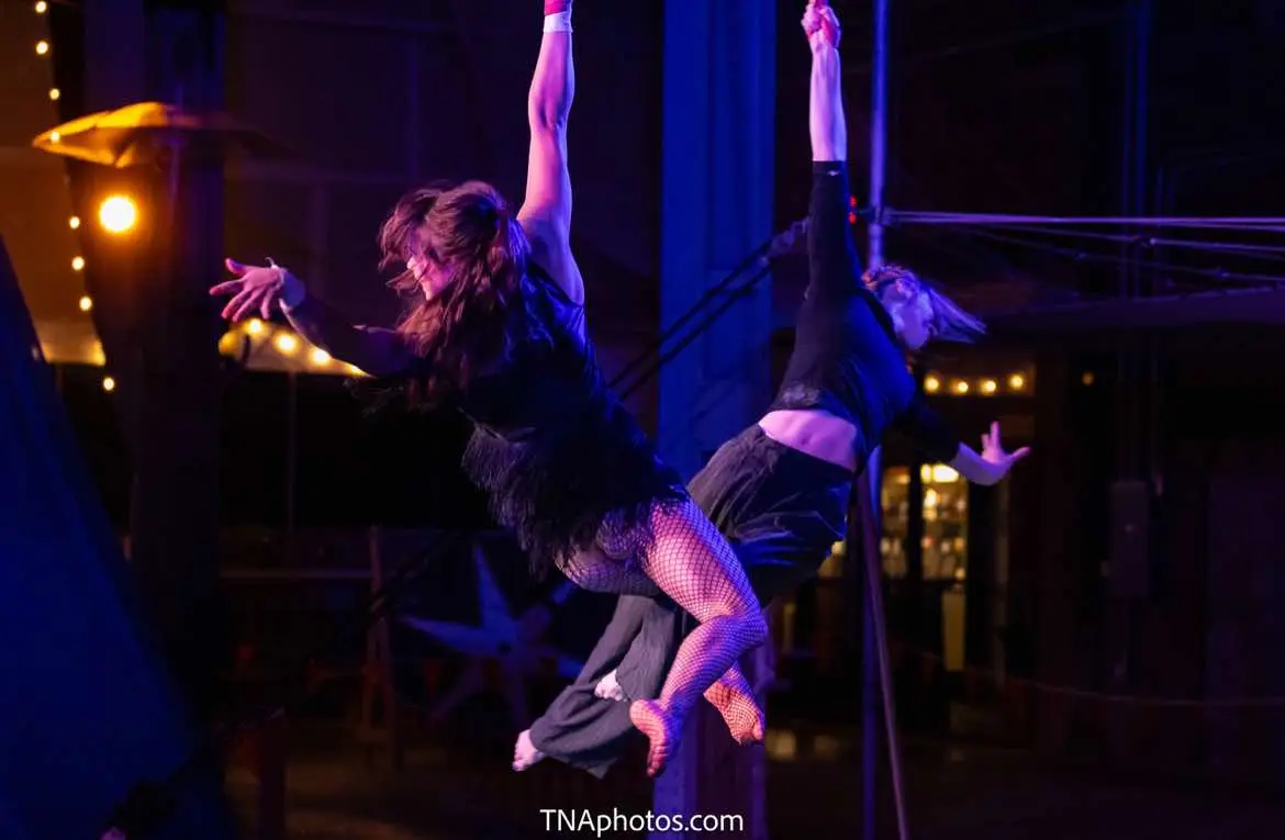 more pics #aerialistsoftiktok #performer 