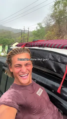 Its just a greenscreen tiktok i am safe. 