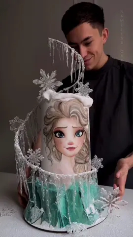 Frozen Cake ❄ credits:@Namelesscake #cakedecorating #cakeart #caketok #cake #frozen2 #frozen #disney #vuelie #fyp #fypagee #foruyou #fyy
