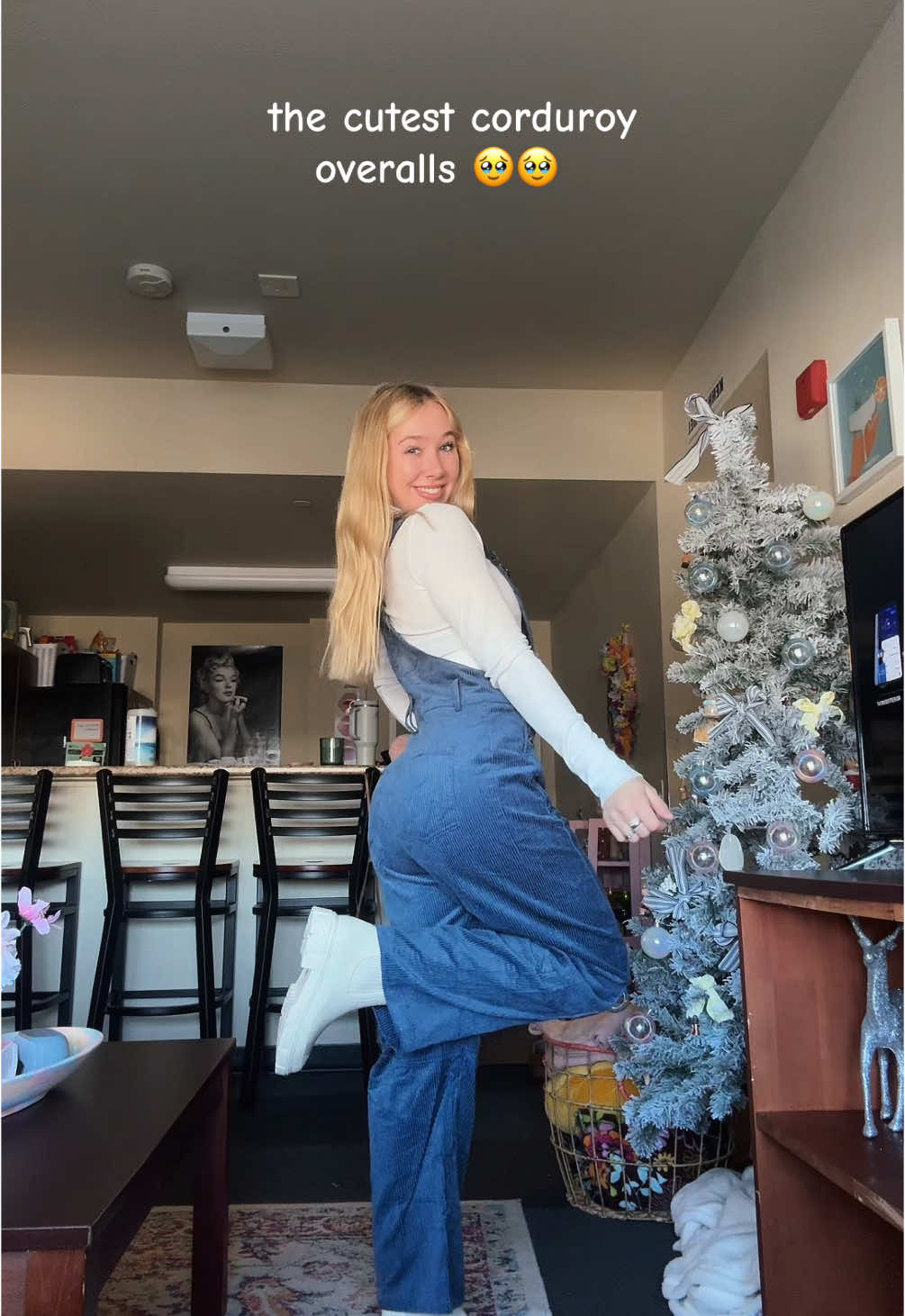 obsessed w these #overalls #winter #OOTD #fitcheck #fypシ 