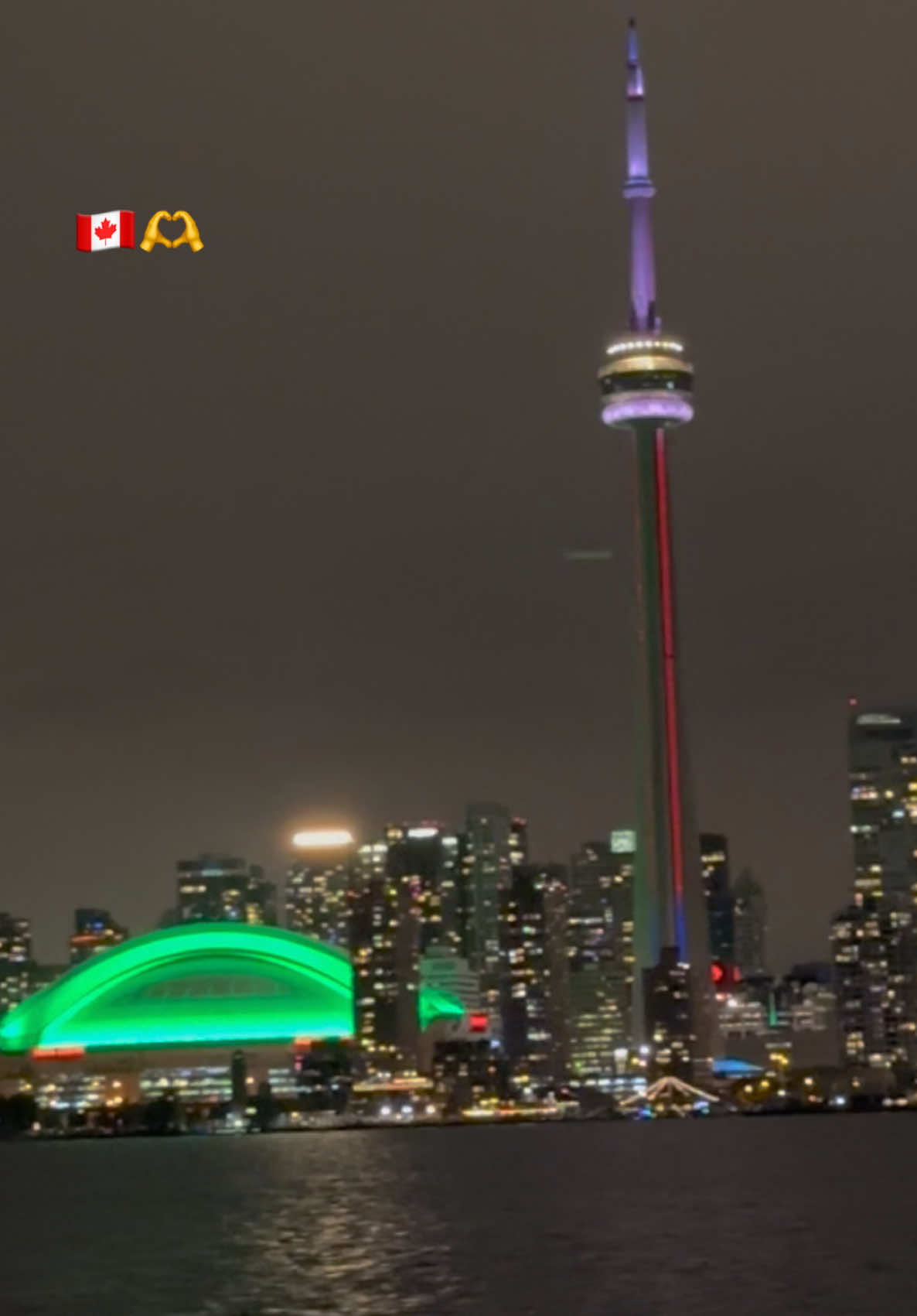 Beautiful view of Toronto city across Lake Ontario.🇨🇦🥰🇨🇦🇨🇦✈️✈️✈️✈️✈️🙏🙏#foryou #canada #thisiscanada #thingstodointoronto #toronto #followers #photography #canadatiktok #trendingvideo2025 #cntowertoronto #torontolife #bestview #🇨🇦 #fyp 