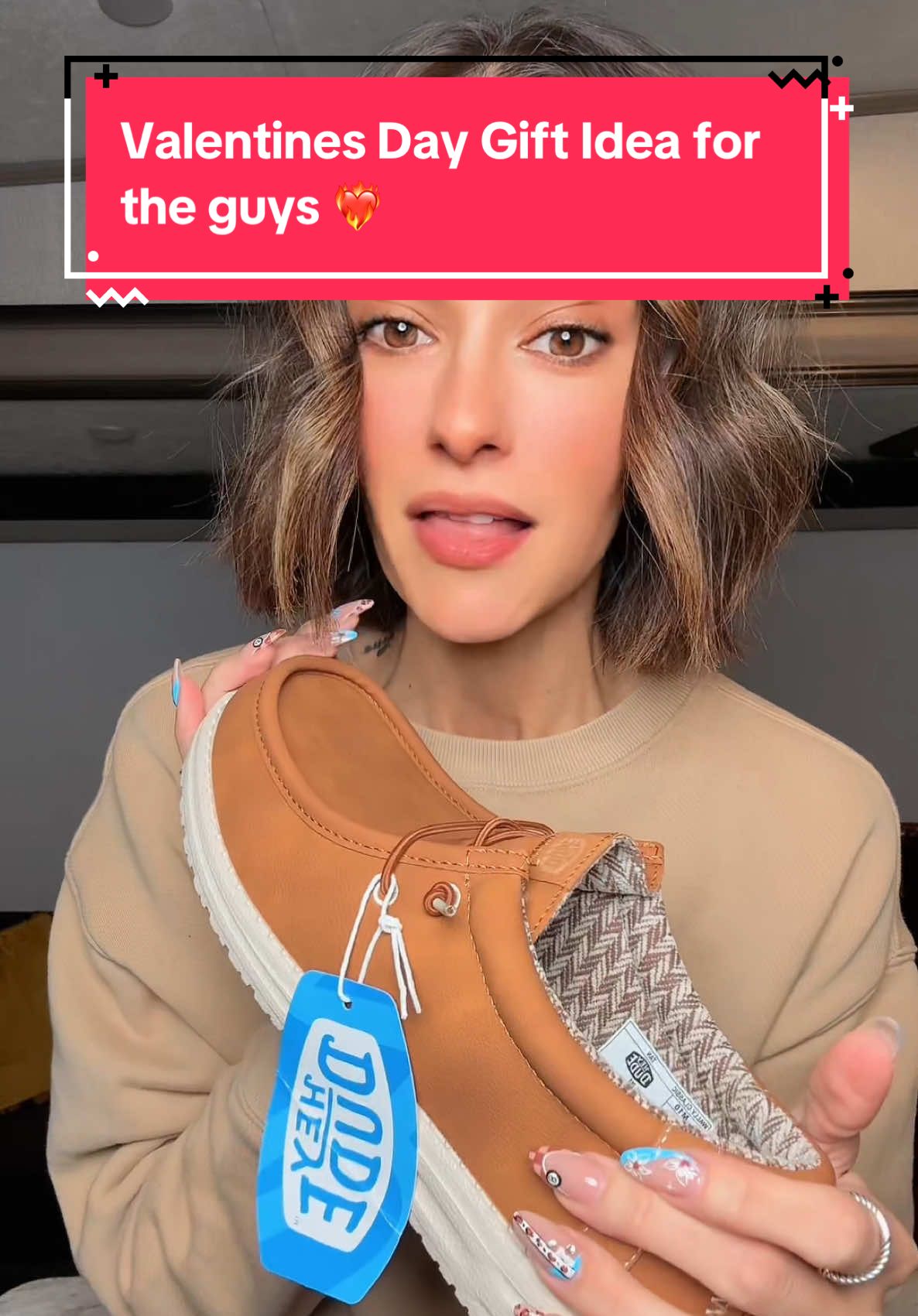 @HeyDude makes an awesome gift for the guys for Valentine’s Day!  These hey dude Wally’s are leather, true to size, and look great!  #mensfashion #mensstyle #ValentinesDay #valentinesdaygift #heydude #heydudeshoes #heydudes #heydudepartner 