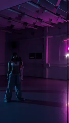 When  the dance and the song eats#dance #fyp #WhatGoesAroundComesAround @Adi_Barzilay 🙃