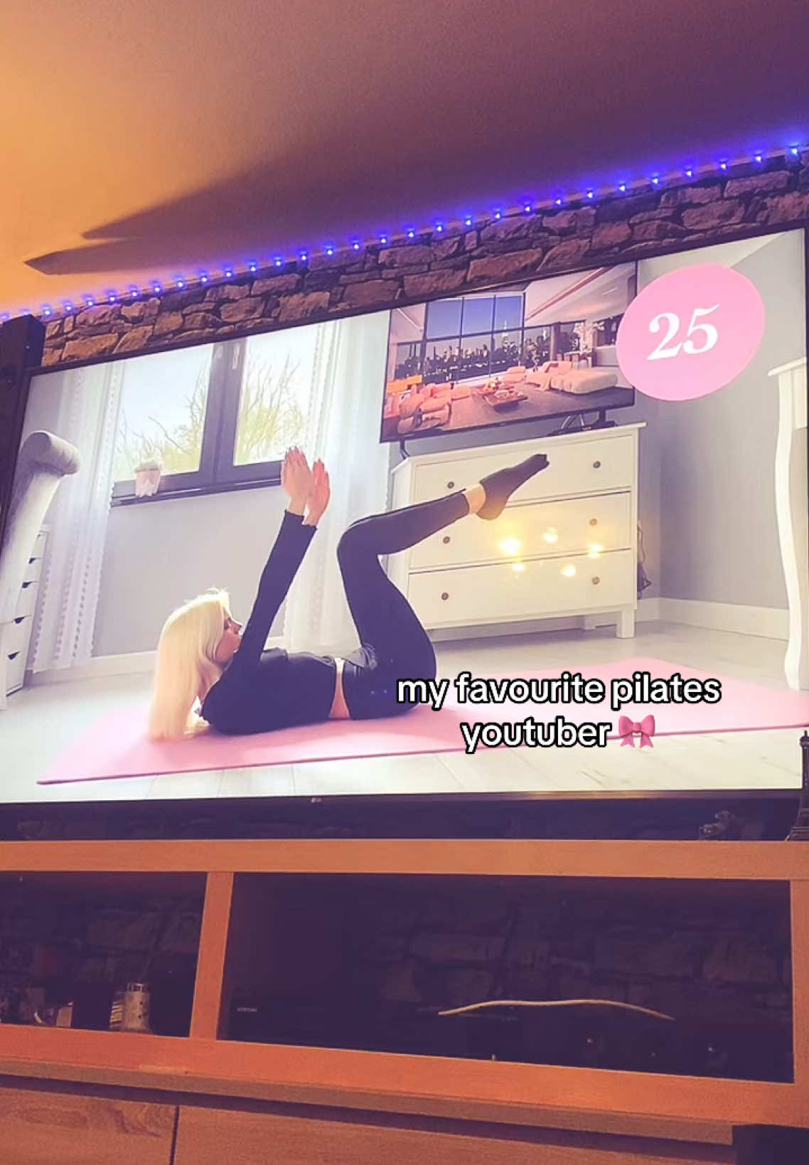love @🧘🏼‍♀️🎀 sm!! 💕 #fyp #pilates #GlowUp #nikolaspilates #confidence #2025 #disipline #viral 