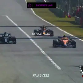 𝗗𝗲𝗳𝗶𝗻𝗶𝘁𝗶𝗼𝗻 𝗼𝗳 𝘄𝗮𝗿! / #maxverstappen #lewishamilton #formula1 #f1 