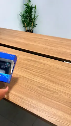 DualShock 4: Controle Sem Fio com Conforto, Precisão e Tecnologia Avançada! #ps #playstation #ps4 #play #dualshock