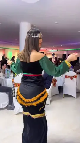 #pourtoi #yasmineofficiel95 #yennayer_ammegaz #yennayer_imazighen #assegas_amegaz #dansekabyle #mariagedz #Béjaïa #tizi 