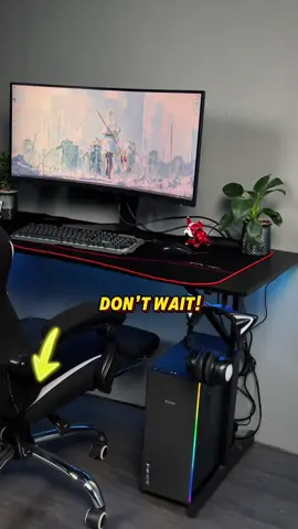 I swear this gaming desk is the best one in the same price range! If not, I will give it to you for free! #gamingchairs #gamingroom #tiktokbanned #gamingfurniture #GamingSetup #gamingdesk #gamingdesksetup 