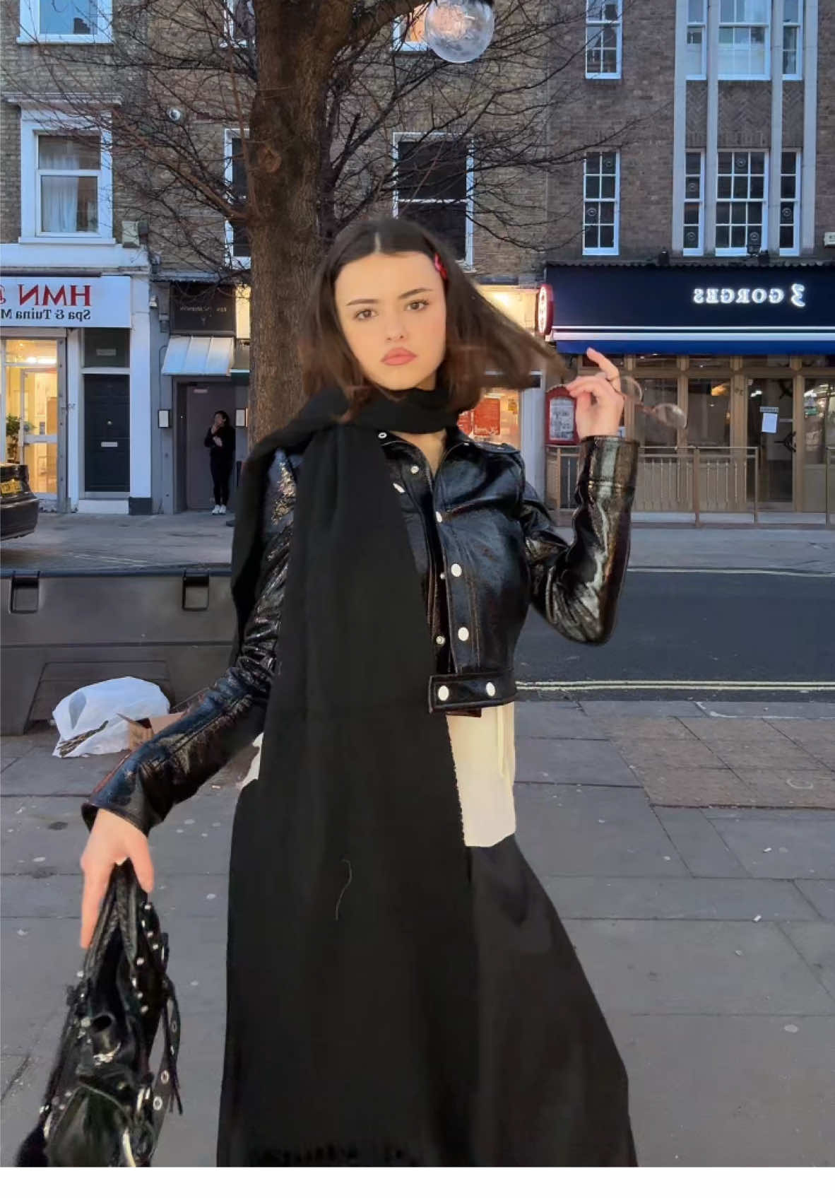 is the outfit outfiting? 