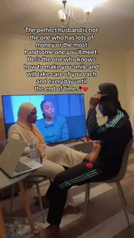 Make your wife feel like she is Number 1 ❤️ #fylpシ #fyppp #forypupage #viral_video #couplegoals #foryour #islamic_video #virale #guineenne224🇬🇳 #nails #nailtutorial #wifey @Fūlanï Queen 🇬🇳👸💯 #tikto #muslimtiktok #alhamdulillah 