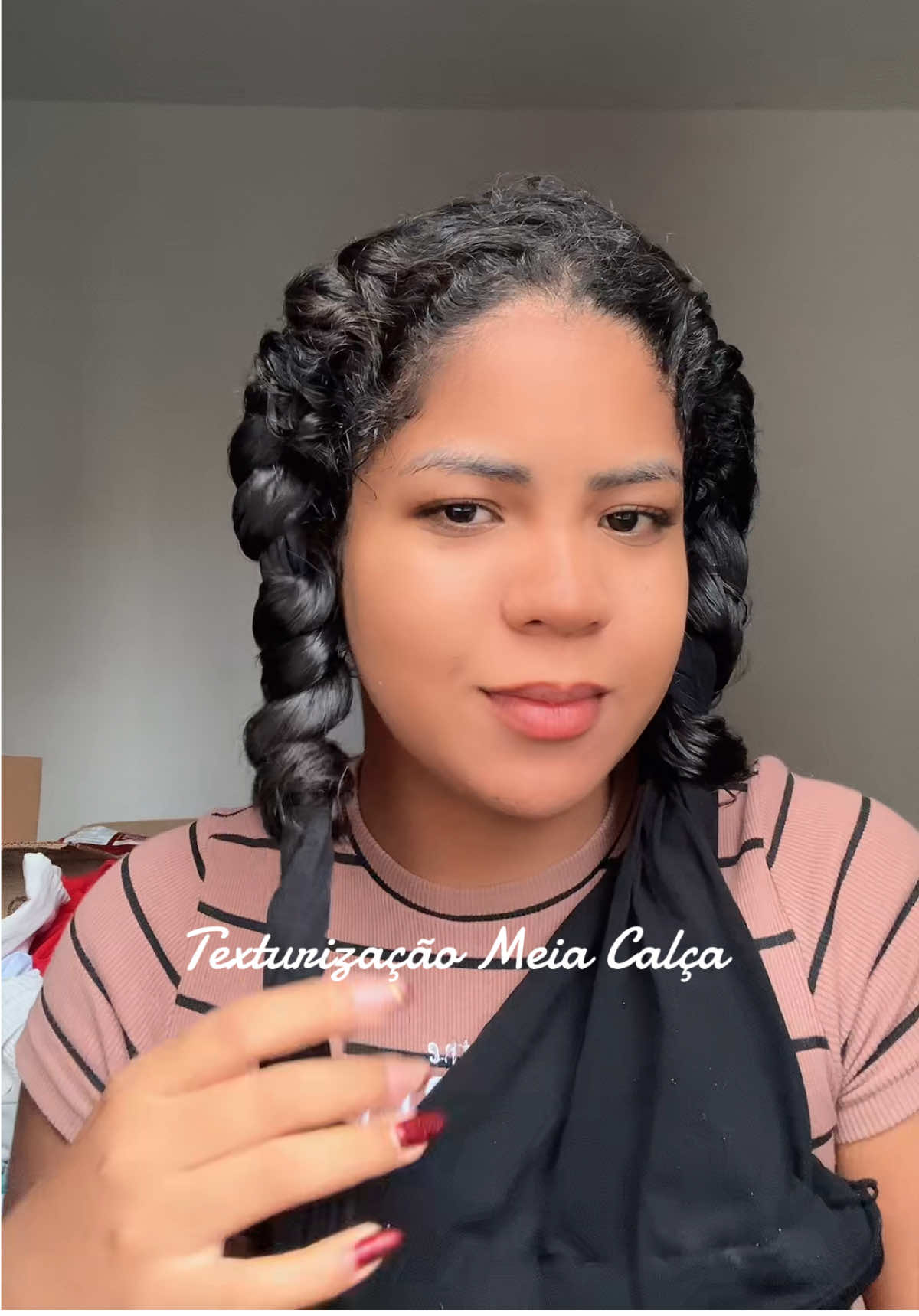 Texturização com meia calça  #texturizacaocapilar #texturização #transicaocapilar #fy #fyp #viral #cabelo #cachos 