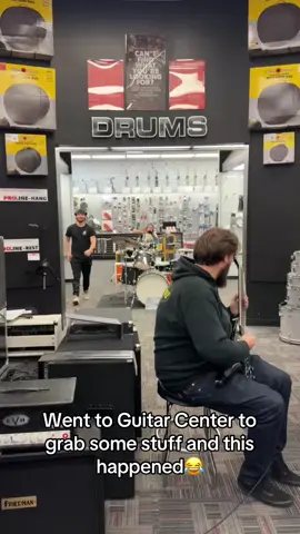 Probably one of the coolest Guitar Center experiences I’ve had haha #guitar #guitartok #practice #guitarcenter @Guitar Center #metallica @metallica #masterofpuppets #gibsonguitars #drums #fyp  📸: @JakeJMusic 