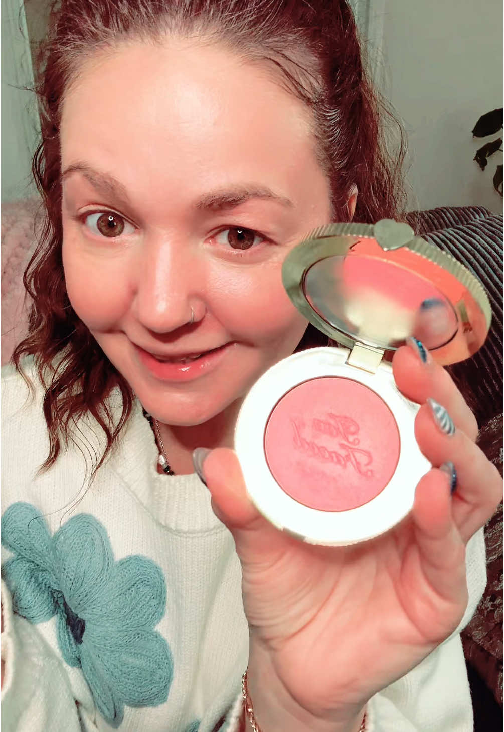 @Too Faced #fyp #treatyourself #beautytips #makeup #makeuptips #newyearnewyou #beauty #blush #blurringblush #powderblush #pink #toofaced #cloudcrushblush 