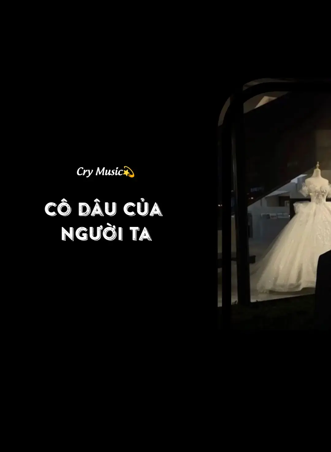 Vấn vương chữ sầu, để em qua cầu Lặng nhìn từ sau, em làm cô dâu Áo hoa bên chồng, tan nát cõi lòng Buồn lắm em ơi ! Cá cắn câu biết đâu mà gỡ Chim vào lồng thủa nào ra Thân a nghèo nên tình mình cheo leo Hãy làm cô dâu hạnh phúc mai sau Phải thật hạnh phúc đến lúc bạc đầu Anh muốn em cười Trong rộn ràng hò vang í a Duyên ta không thành hẹn lại kiếp sau Em làm cô dâu, anh sẽ là người Là cùng em đi suốt cuộc đời #tuankiet070809 #remix #lyricsvideo #chill #lyrics #nhachaymoingay #nhactamtrang #fyp #lyrics_songs #xh #nhacchill #viral #nhacnaychillphet #music #ctxhtiktok #codaucuanguoita 