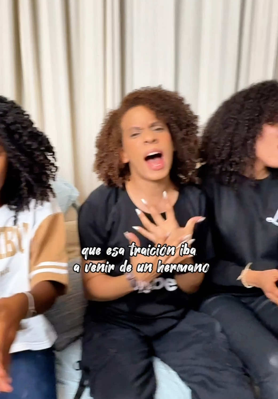 Este video nace desde lo más profundo de nuestro corazón…🥹🤍 JAJAJJAJAJAJAJA ETIQUETA A ESE GUSANO 🐛   . . . . #LorensMusicAcademy #LorensSalcedo #VocalCoach #VocalCoaching #ClasesDeCanto #Cantantes #PasiónPorCantar #LocosPorLaMúsica #LMA