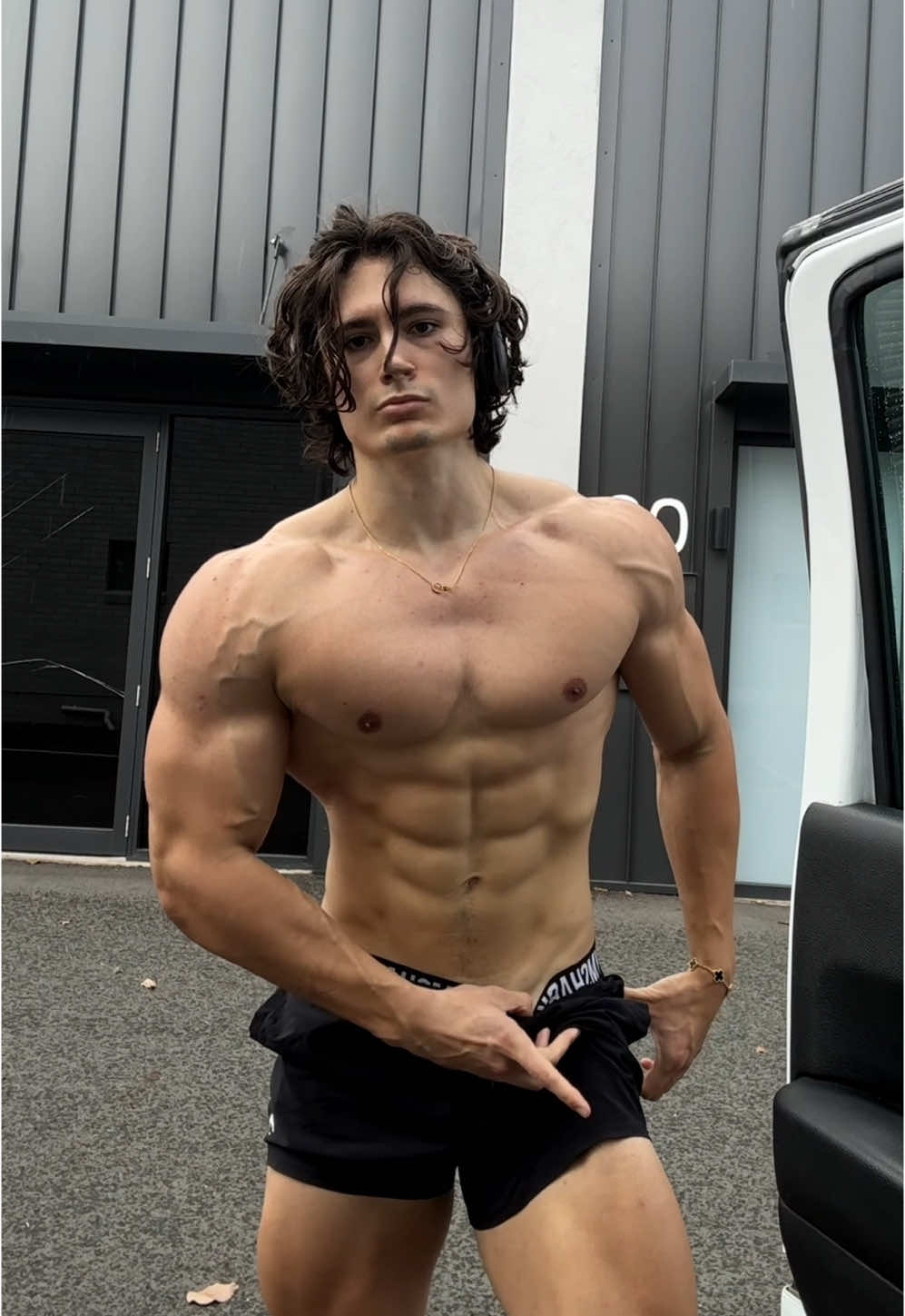 Gym Maxwell has returned 🦇 (Programs in bio)