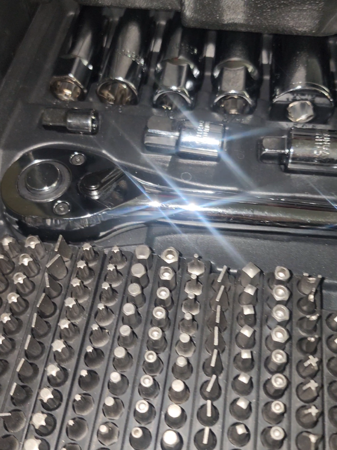 450 pieces of tool glory folks #tools #toolset #toolsofthetrade #giftsforhim #newyearnewaura #tiktokbanupdate 