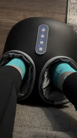 Foot massage! Yes, please!! #reflexology #medcursor 