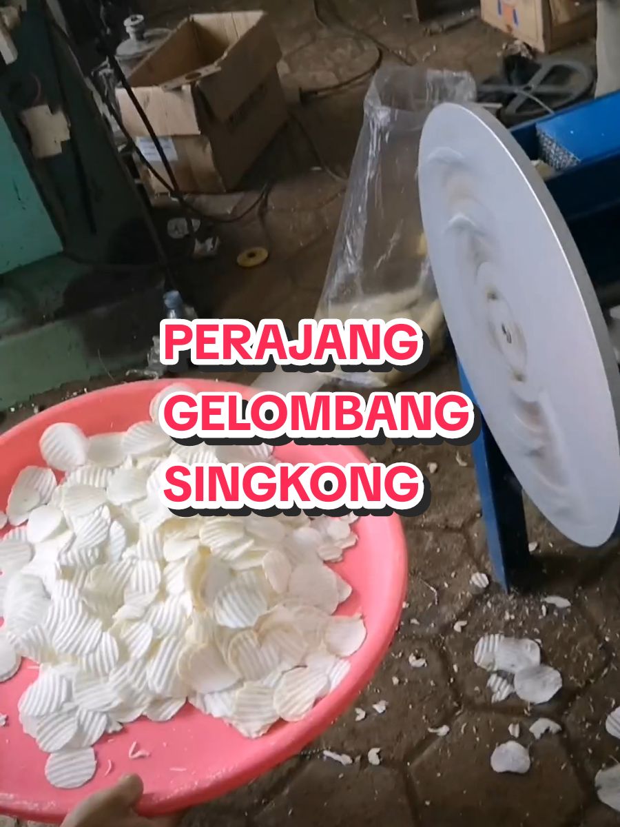 PERAJANG GELOMBANG SINGKONG #pabriksnack #pabrikkripik #juragankripik #kripiksingkong #kripikkentang #kripiktalas #pabrikkripikbandung #pabrikkripikebumen 