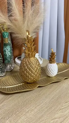Nordic Modern Pineapple Ornaments availabel in two sizes small and large also available in 3 colors gold,white and black ✨ #pineappleornaments #ornaments #homedecor 