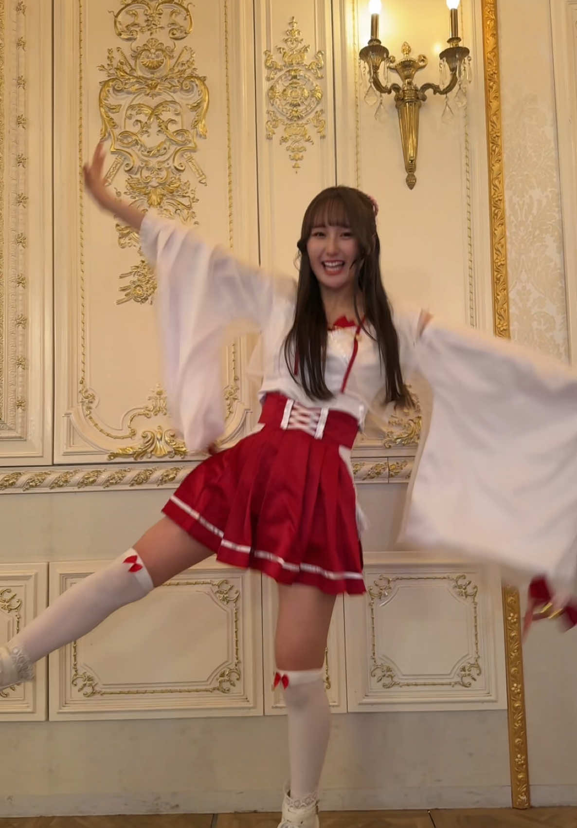 巫女の裏側 @ここゆい @もちもちほっぺ🍡👶🏻🍼  #巫女#コスプレ#初詣#高校生 #18歳 #ljk #06 #アイドル#クラスのマドンナ