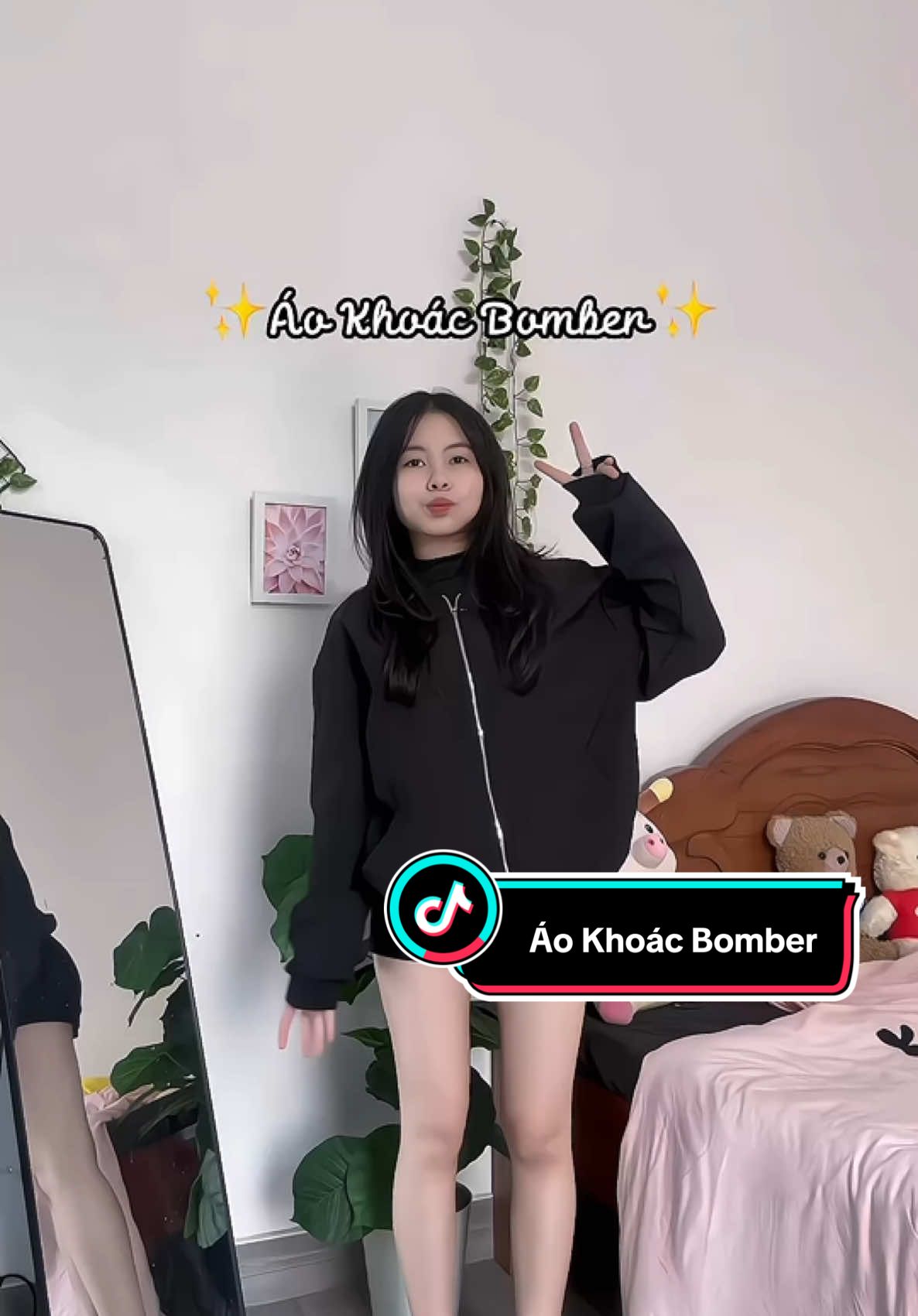 Áo khoác mấy ông bà cứ màu đen mà quất cho tuii✨ dễ phối đồ #titriview #julido #aokhoac #aokhoacbomber #tiktokshop #viral #xuhuong #xh #foryou 