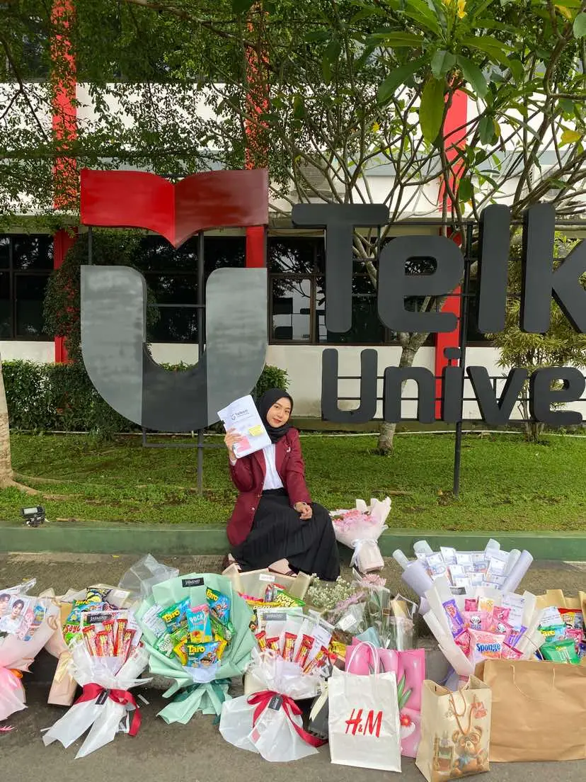 finally i did it💖✨  #sempro #semprotulation #seminarproposal #seminarproposalskripsi #semprop #telkomuniversity #telu #telkompurwokerto #purwokerto #universitaspurwokerto 