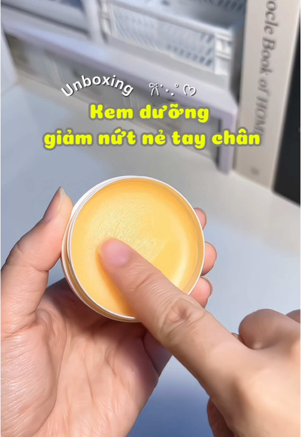 Kem dưỡng ẩm hỗ trợ cải thiện nứt nẻ tay chân  #xuhuong #nutnegotchan 