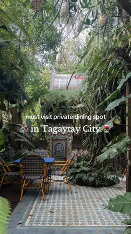 Finally tried this restaurant I’ve been eyeing for months! 🤩 The extensive menu makes it great for groups with different tastes 👩🏻‍🍳 , and the private dining areas make it perfect for intimate celebrations ❤️  Personal favorites were the Pesto Toast with burratina, crab dip with sourdough, and Salmon Aburi. Some dishes were hits, others misses, but overall, a great spot to visit! 🫶🏻 📍 Mrs. Saldo’s #FoodTok #Foodie #foodtiktok #tiktokphilippines #fypシ #fypp 