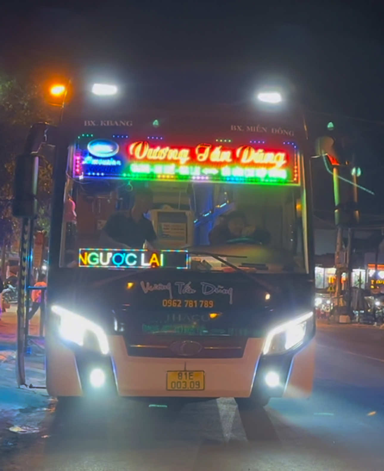 Ngầu đét 🤭 cầu 110 gọi DAK ạ NX VƯƠNG TẤN DŨNG@Hồ mạnh lực #xekhachvietnam🇻🇳 #vantaicogioi #ql14 #xuhuongtiktok #xegiuongnam #xekhach #xuhuongtiktok #ql14 