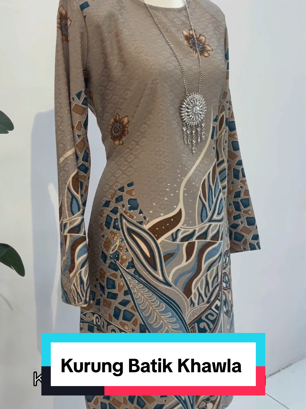 New Arrival  Kurung Moden Batik Khawla 😍 8 pilihan warna, cantik berseri bila sedondon bersama 🥰  #kurungbatik #bajukurungbatik #batikkurung #batikwanita #bajubatikwanita #fyp #viral 