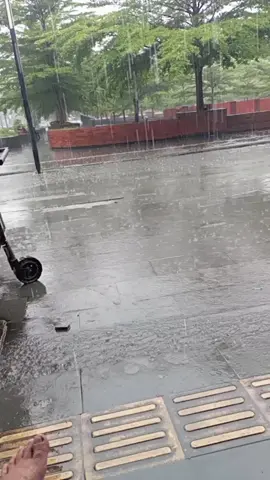 #fyp##alu- alun Majalengka hujan