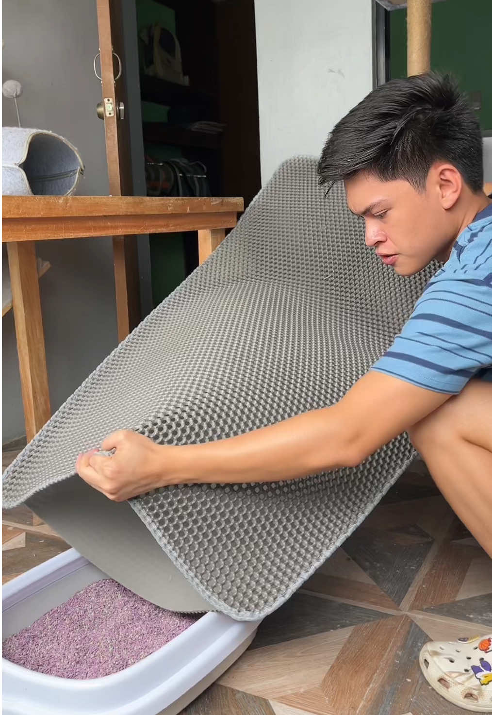 very useful to sakin lagi kasi nagkakalat at nagpuputik yung litter sand nila sa sahig lalo kapag nababasa, perfect nitong sand trapper na mat nakatulong sakin na maipon lahat ng sand ng mga fur baby ko #petlittermat #sandtrapperpad #catmat #littersandmat 