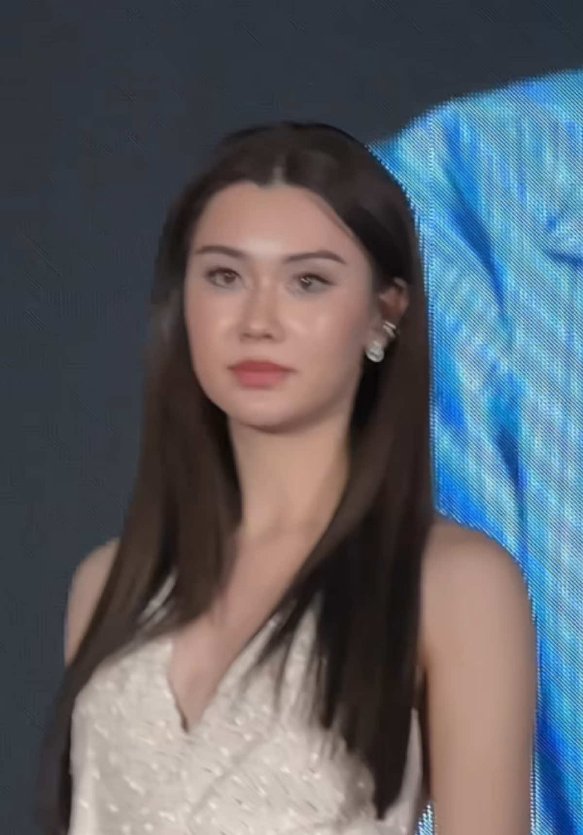 จริงๆเป็นคน“2บุคลิก” ค่ะ 55555 @𝐿𝑜𝑟𝑒𝑛𝑎 𝑆𝑐ℎ ⋆｡˚ ❀ #lalinalena #ลีน่า #ลลินา #ช่อง3ปีใหม่ละครใหม่ #แม่เลี้ยง 